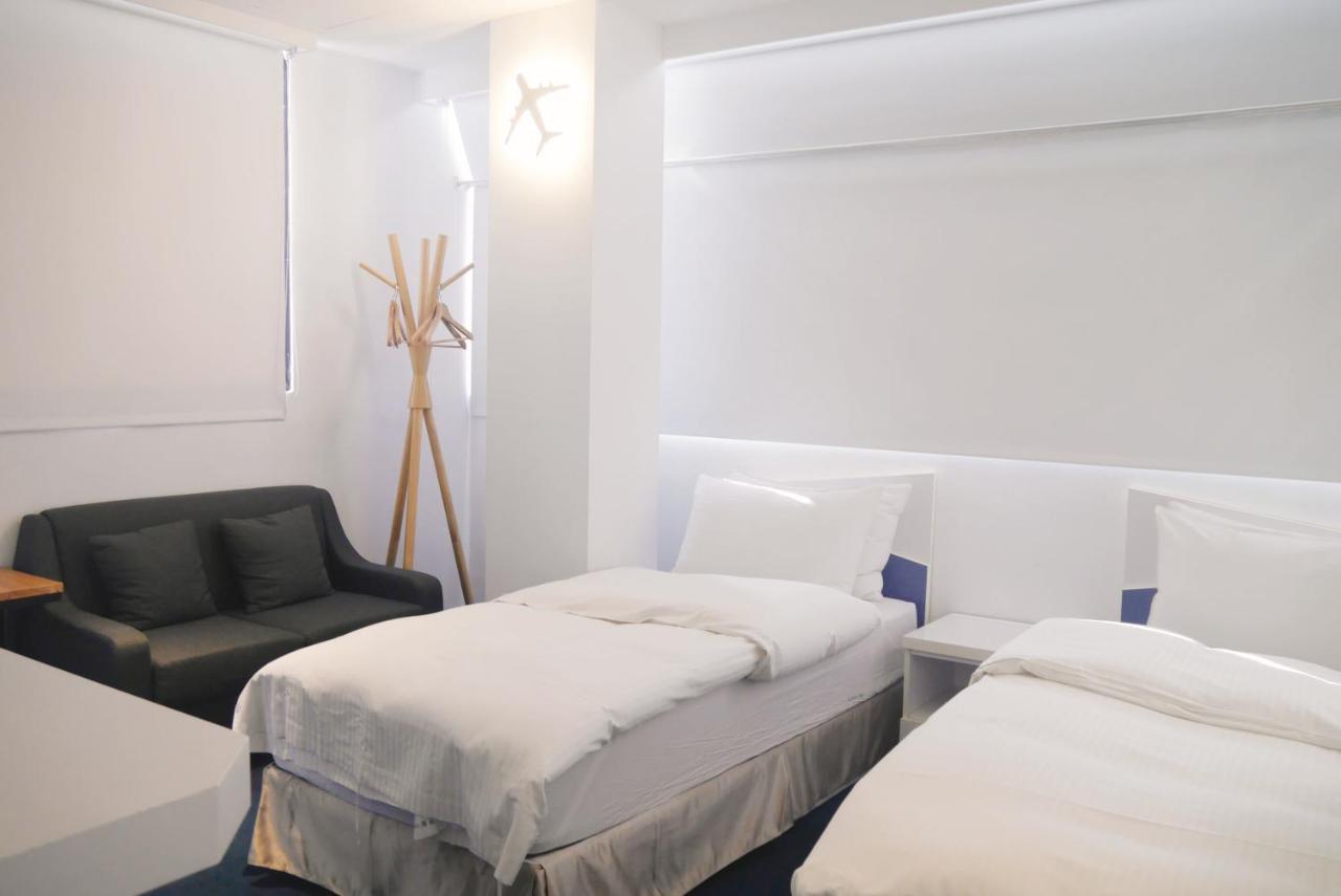 Time Flyer Hotel Tajcshung Kültér fotó